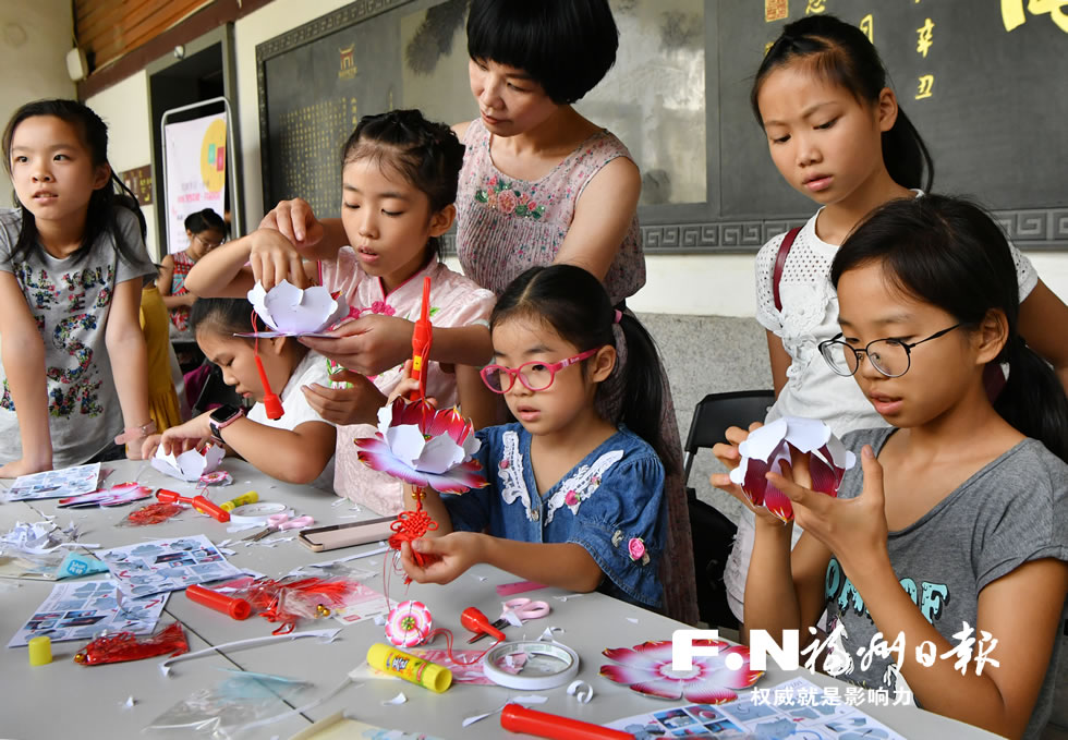 福州:中秋传统文化习俗体验受热捧 福州:中秋传统文化习俗体验受热捧