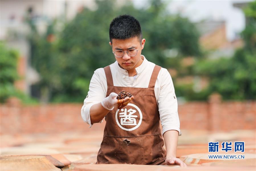 #(图片故事)(3)酱油走“海丝”——“90后”青年创业记