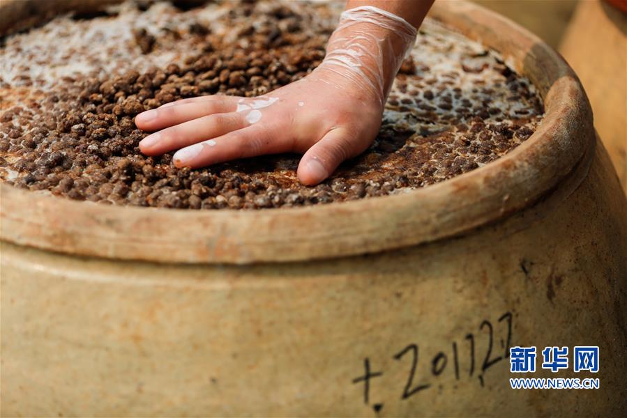 #(图片故事)(6)酱油走“海丝”——“90后”青年创业记