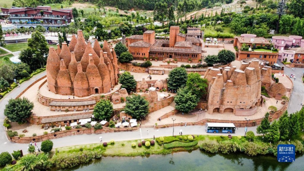 云南弥勒:葡萄飘香引客来