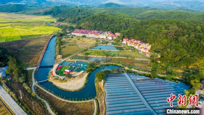 图为三明市沙县区俞邦村俯瞰。 曹建平 摄